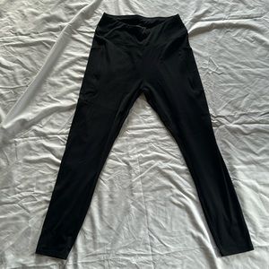 Black super soft leggings with side pockets